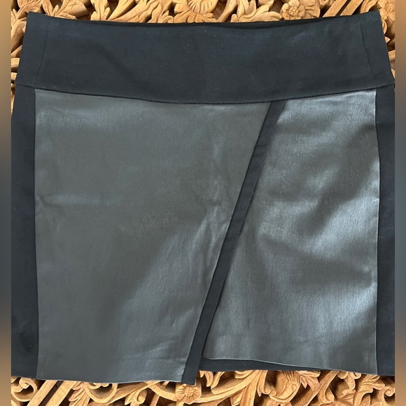 IRO Mini Skirt The Jalie Black BodyCon Leather/Knit Panel Assym Front SZ: M/40 - Picture 4 of 11